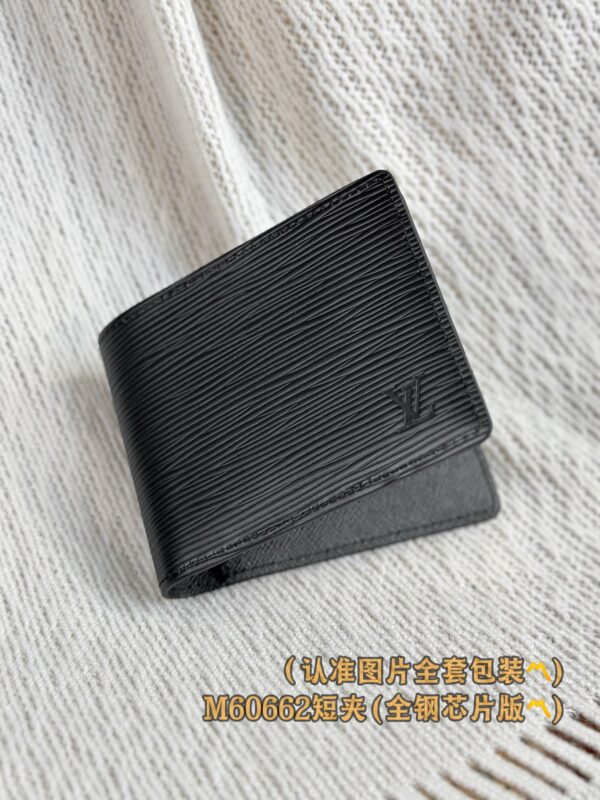 God Factory LV Wallet M60662 Size 11.5 x 9 x 1.5 cm