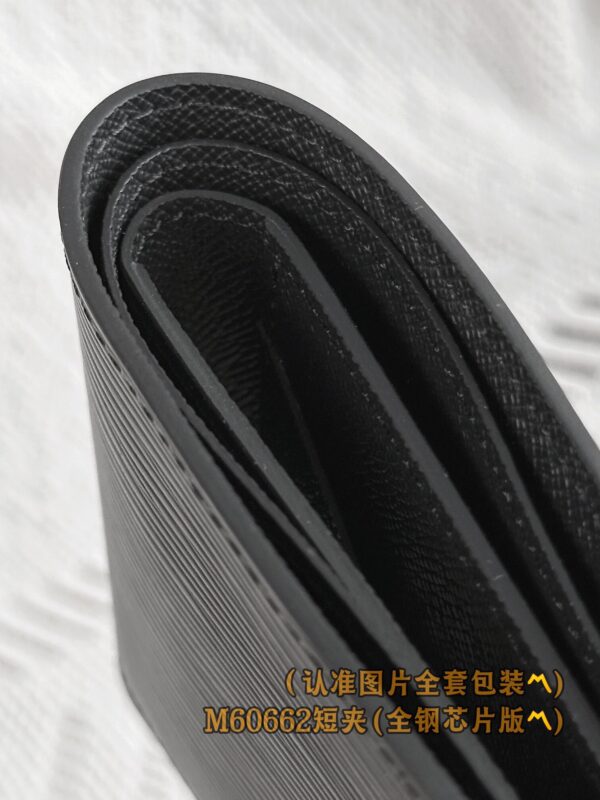 God Factory LV Wallet M60662 Size 11.5 x 9 x 1.5 cm