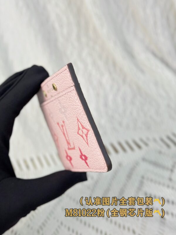 God Factory LV Wallet M81022 Pink Size 11 x 7.5 x 0.4 cm