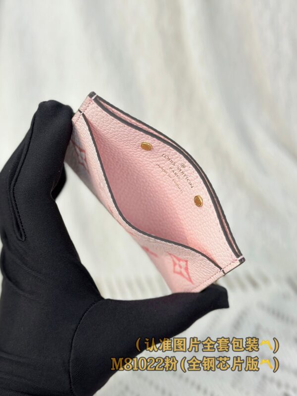 God Factory LV Wallet M81022 Pink Size 11 x 7.5 x 0.4 cm