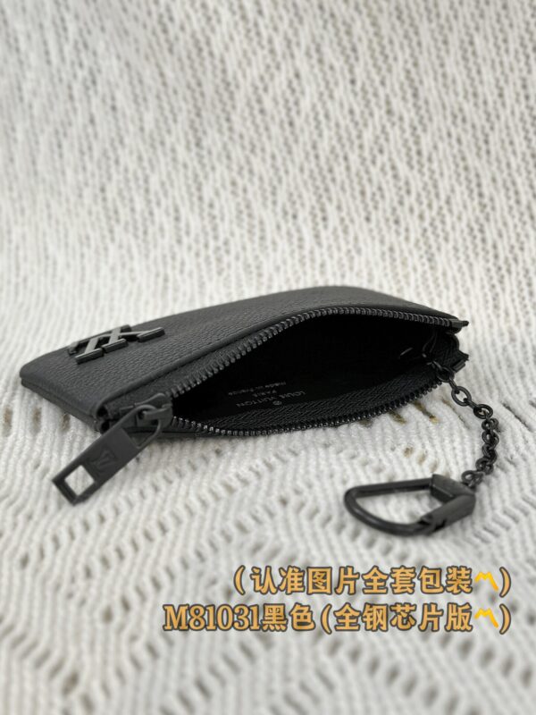 God Factory LV Wallet M81031 Black Size 12 x 7 x 1.5 cm