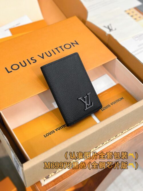 God Factory LV Wallet M69979 Black Size 7.5 x 11.1 x 1 cm