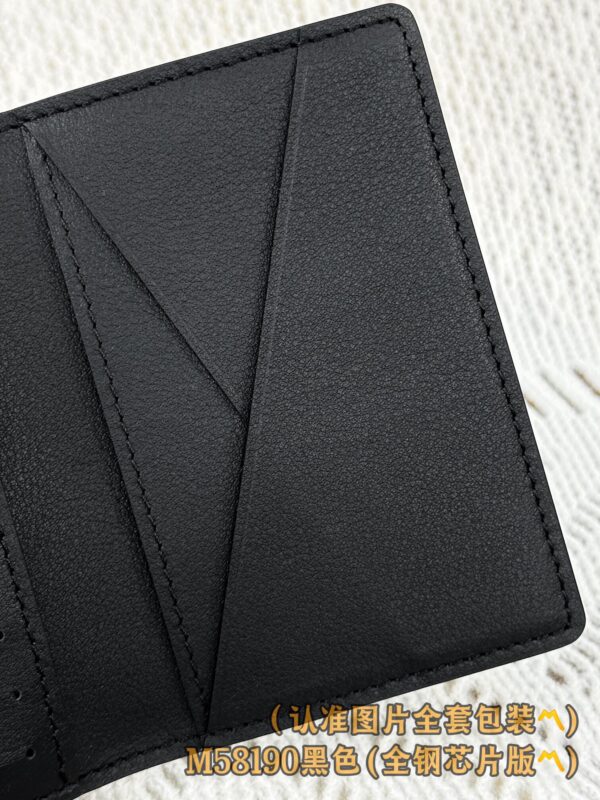 God Factory LV Wallet M58190 Black Size 7.5 x 11.1 x 1 cm