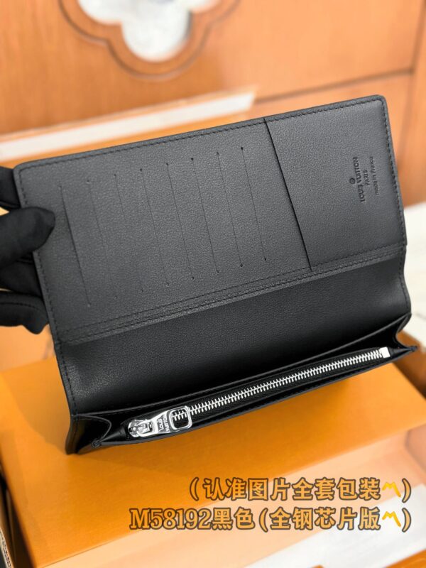 God Factory LV Wallet M58192 Black Size 10 x 19 x 2 cm