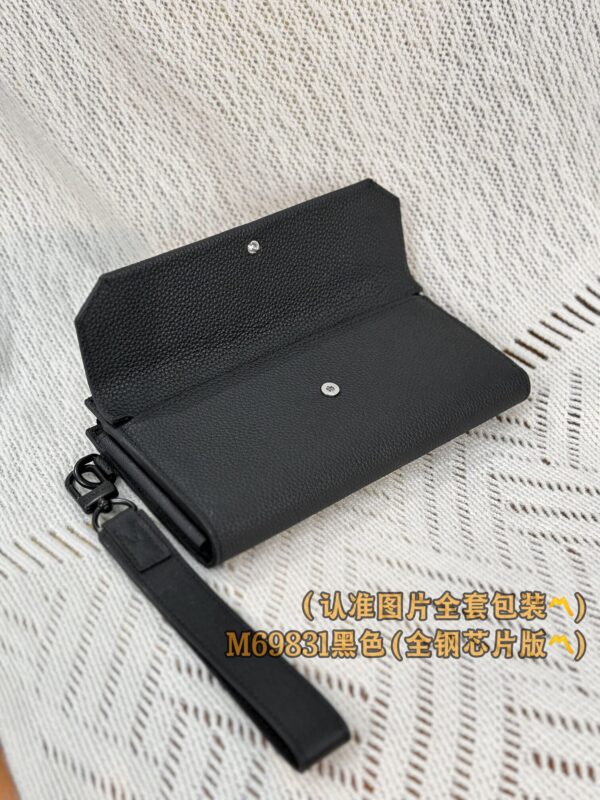 God Factory LV Wallet M69831 Black Size 20x11x2.5 cm