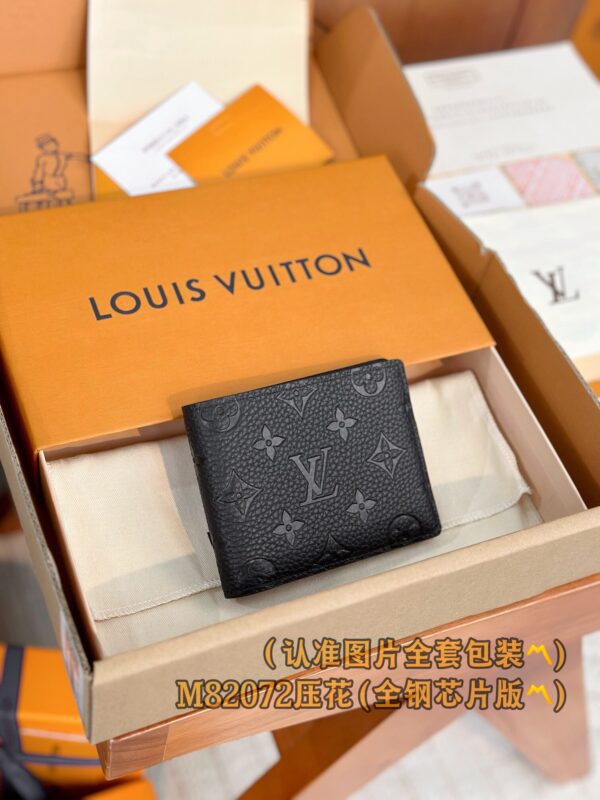 God Factory LV Wallet M82072 Black Flower Size 11.5 x 9 x 1.5 cm