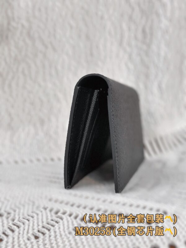 God Factory LV Wallet M30258 Size 10 x 19 x 2 cm
