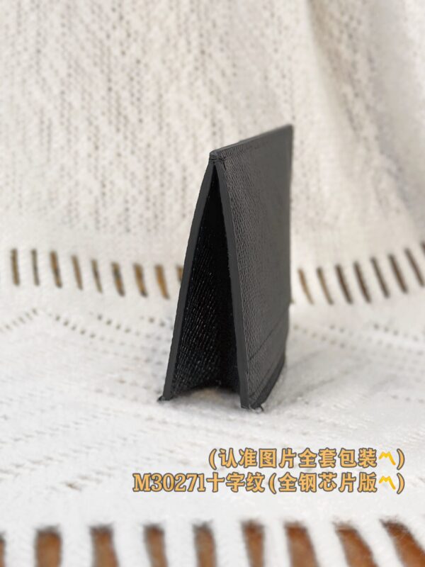 God Factory LV Wallet M30271 Cross Pattern Size 8.0x14.5x1.0 cm