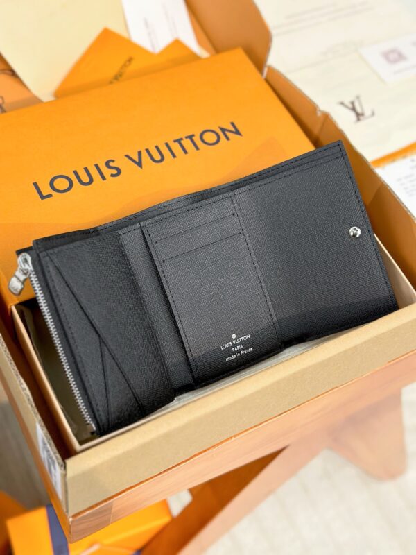 God Factory LV Wallet M12598 Black Flower Size 11.5 x 9 x 2.5 cm