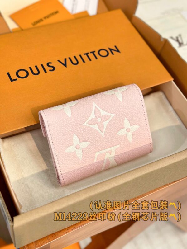God Factory LV Wallet M14229 Pink Size 12 x 9.5 x 2.5 cm