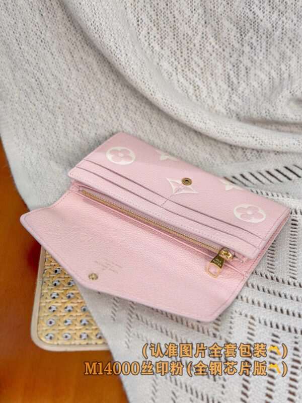 God Factory LV Wallet M14000 Pink Size 19 x 10.5 x 2 cm