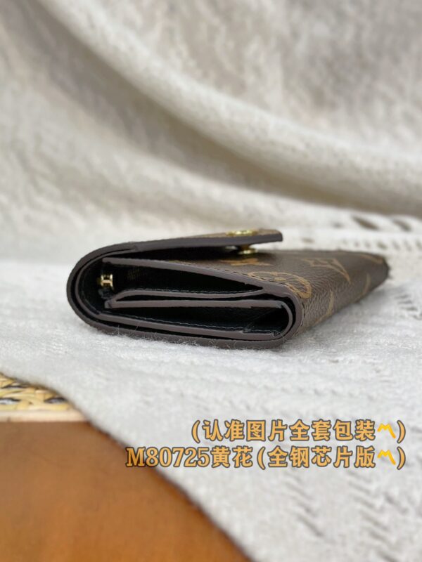 God Factory LV Wallet M80725 Zoé Size 9.5 x 7.5 x 3 cm