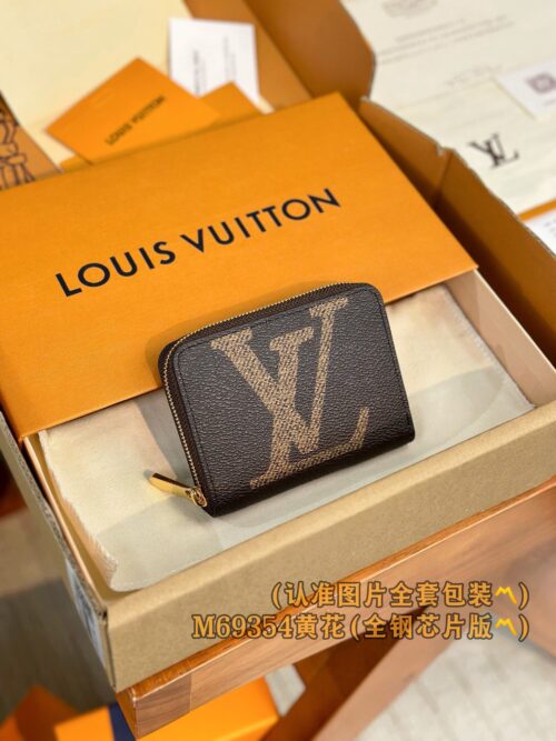 God Factory LV Wallet M69354 ZIPPY Size 11 x 8.5 x 2 cm