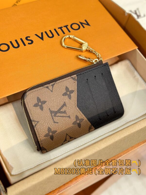 God Factory LV Wallet M81303 Recto Verso Size 13 x 8 x 2 cm