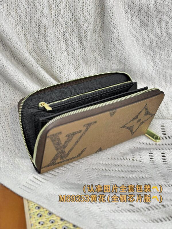 img_7542 God Factory LV Wallet M69353 19.5 x 10.5 x 2.5 cm