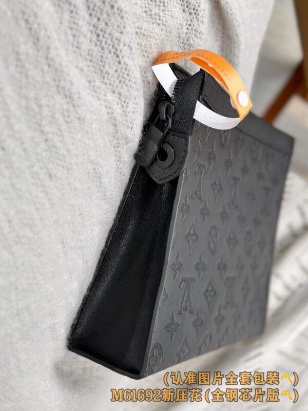 God Factory LV Wallet M61692 New Old / Pochette To-Go Size 27 x 21 x 6 cm