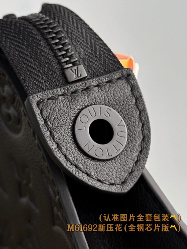 God Factory LV Wallet M61692 New Old / Pochette To-Go Size 27 x 21 x 6 cm