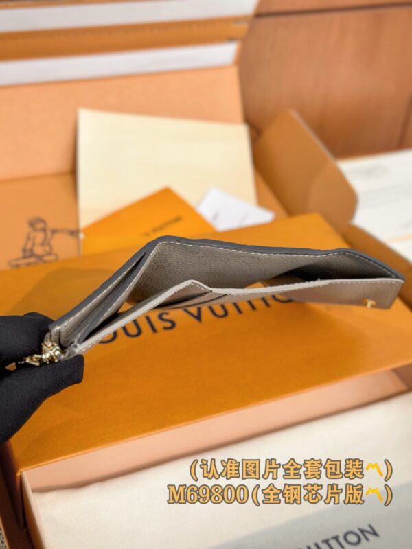 img_7562 God Factory LV Wallet M69800 ZOÉ Size 9.5 x 7.5 x 3 cm