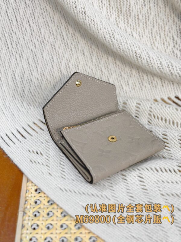 img_7563 God Factory LV Wallet M69800 ZOÉ Size 9.5 x 7.5 x 3 cm