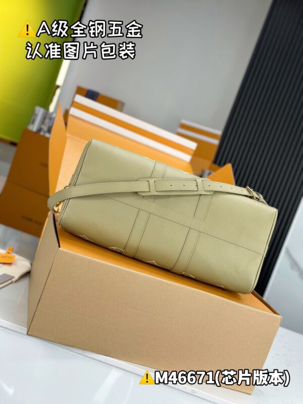 M46671 Keepall Bandoulière 45 Monogram Empreinte Size 45 x 27 x 20 cm