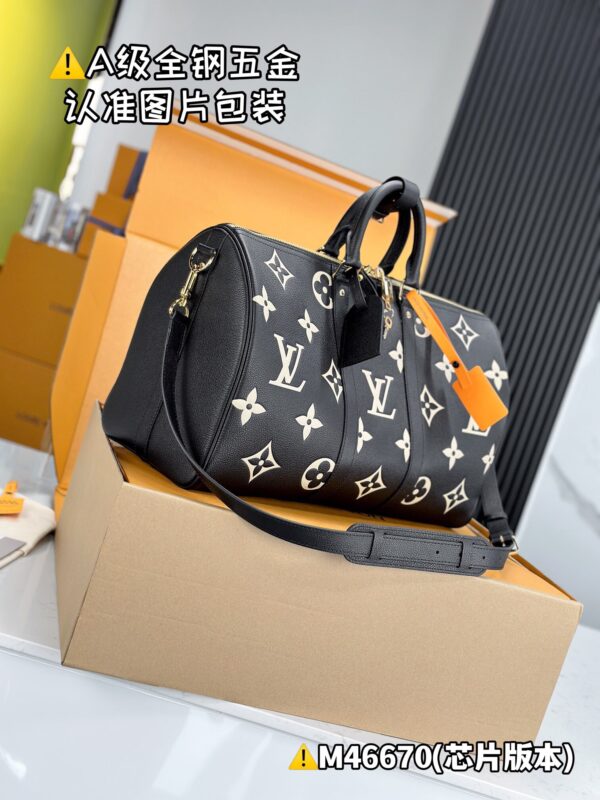M46670 Keepall Bandoulière 45 Monogram Empreinte Size 45 x 27 x 20 cm