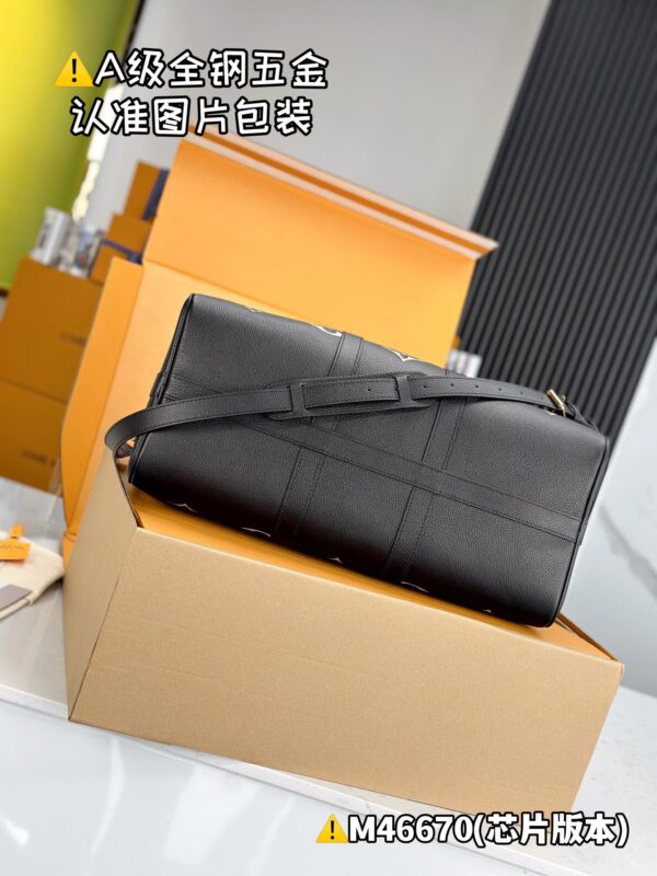 M46670 Keepall Bandoulière 45 Monogram Empreinte Size 45 x 27 x 20 cm