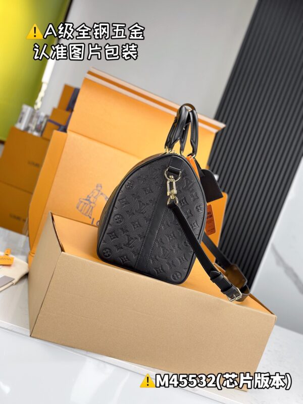 M45532 Keepall Bandoulière 45 Monogram Empreinte Giant Size 45 x 27 x 20 cm