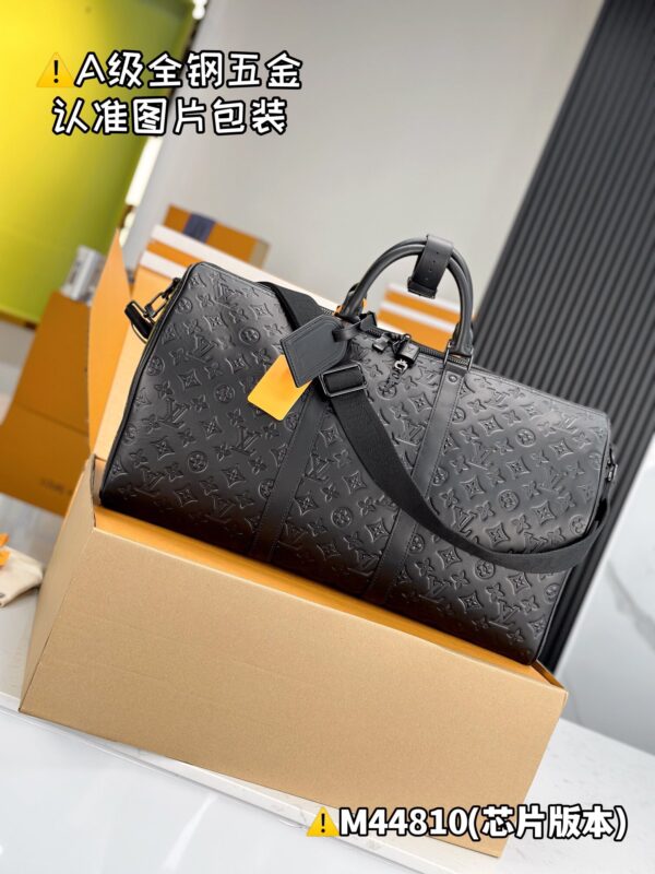 M44810 KEEPALL BANDOULIÈRE 50 Monogram Shadow Size 50 x 29 x 23 cm