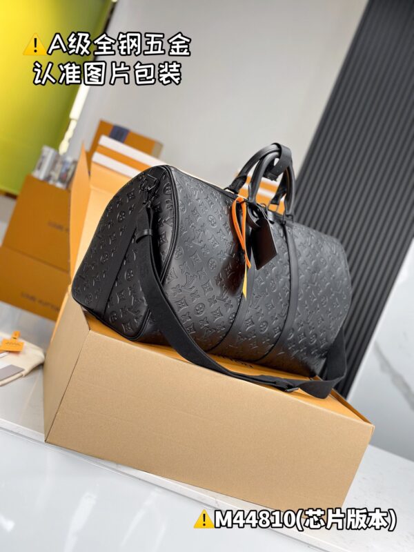 M44810 KEEPALL BANDOULIÈRE 50 Monogram Shadow Size 50 x 29 x 23 cm