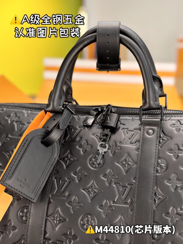M44810 KEEPALL BANDOULIÈRE 50 Monogram Shadow Size 50 x 29 x 23 cm