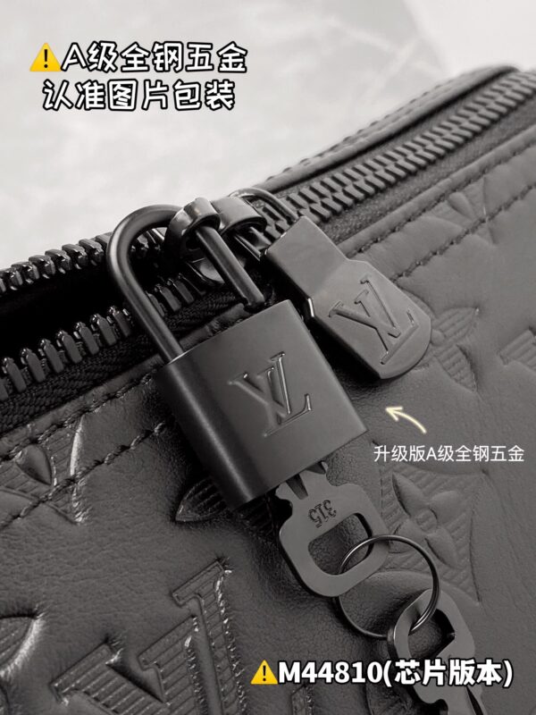 M44810 KEEPALL BANDOULIÈRE 50 Monogram Shadow Size 50 x 29 x 23 cm