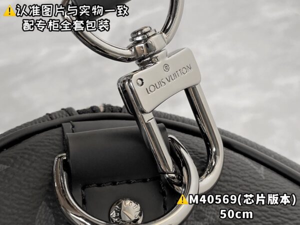 M40569 Medium KEEPALL BANDOULIÈRE 50 Black Monogram Size 50 x 29 x 22 cm
