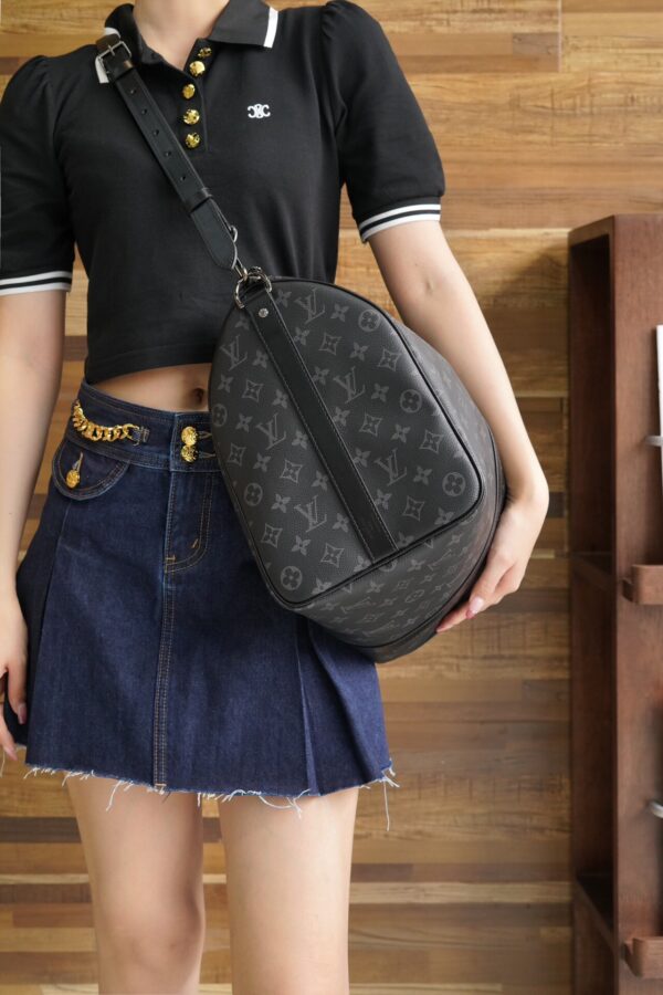 Model Reality Pats M40569 Small KEEPALL BANDOULIÈRE 45 Black Monogram Size 45 x 27 x 20 cm