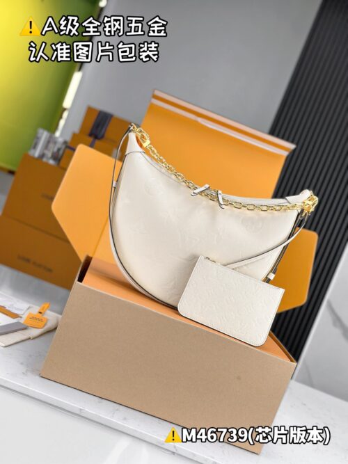LOOP HOBO M46739 Size 38x26x10 cm