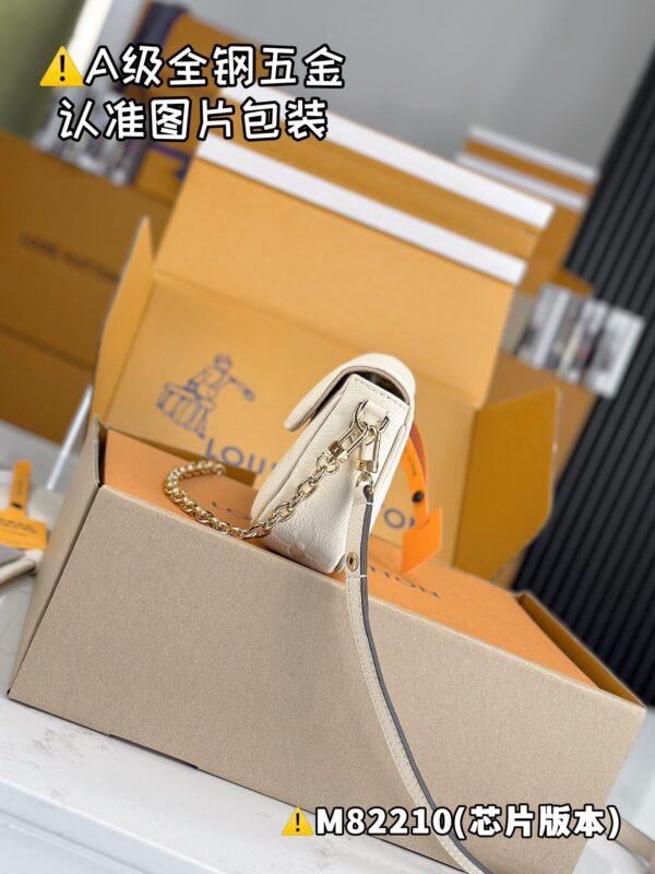 img_8725 WALLET ON CHAIN IVY M82210 Size 23.5x12x4.3 cm