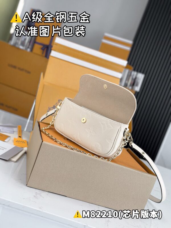 img_8730 WALLET ON CHAIN IVY M82210 Size 23.5x12x4.3 cm