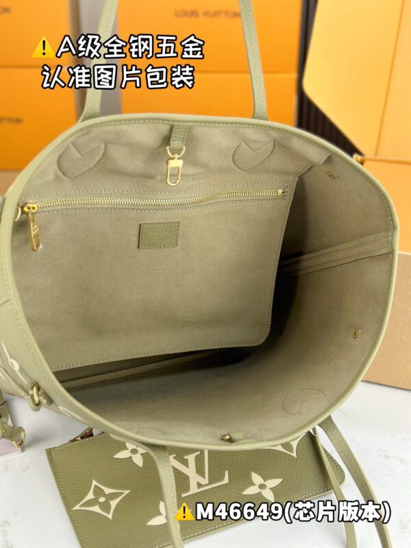 NEVERFULL Medium M46649 Size 31x28x14 cm