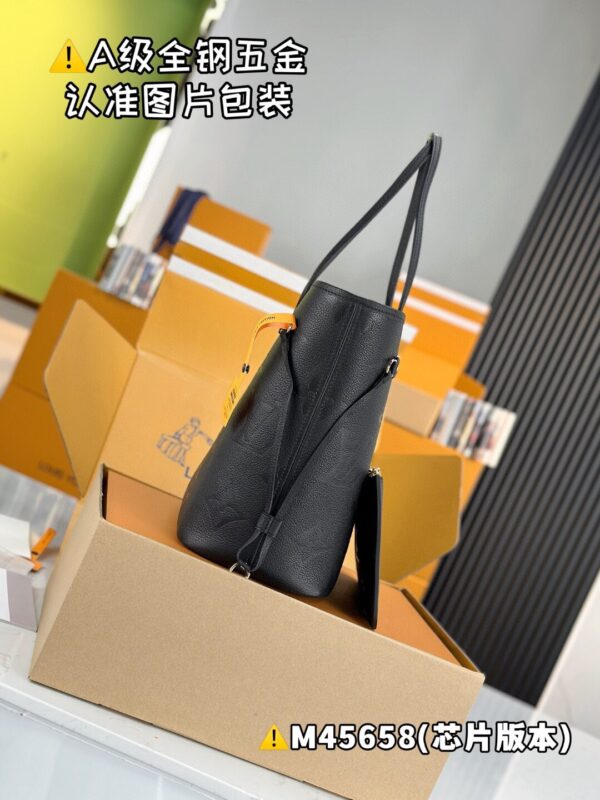 NEVERFULL Medium M45685 Size 31x28x14 cm