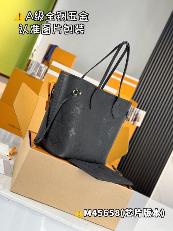NEVERFULL Medium M45685 Size 31x28x14 cm