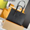 ONTHEGO Medium M45595 Size 35x27x14 cm