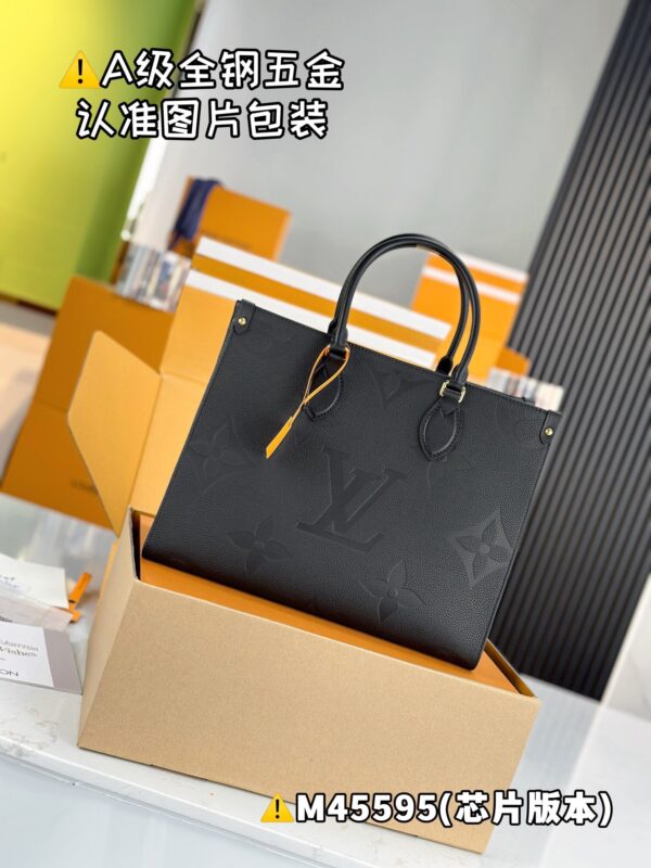 img_8854 ONTHEGO Medium M45595 Size 35x27x14 cm