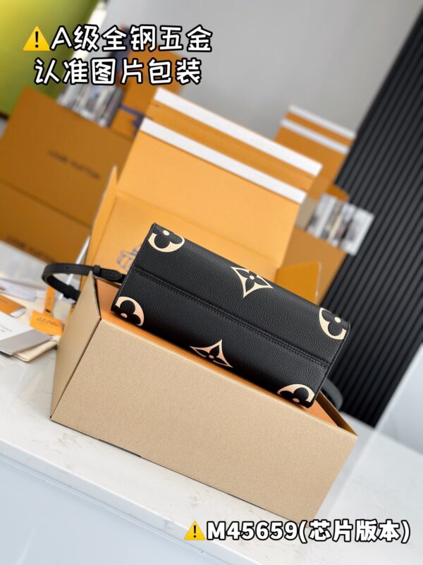 img_8889 ONTHEGO Small M45659 Size 25x19x11.5 cm