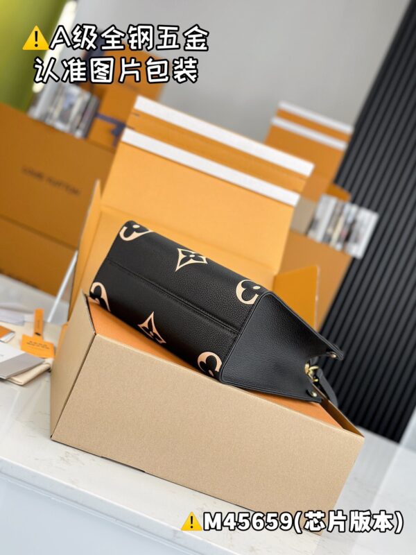 img_8892 ONTHEGO Small M45659 Size 25x19x11.5 cm
