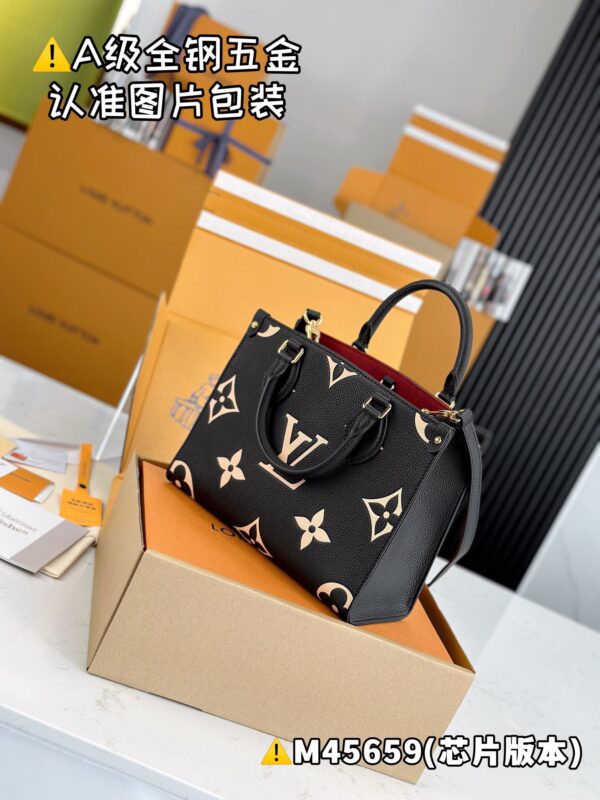 img_8893 ONTHEGO Small M45659 Size 25x19x11.5 cm