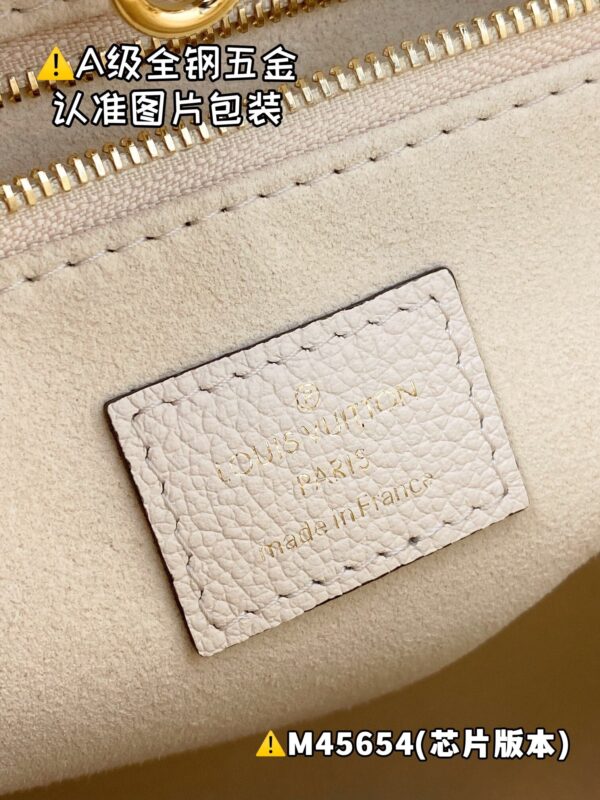 img_8939 ONTHEGO Small M45654 Size 25x19x11.5 cm