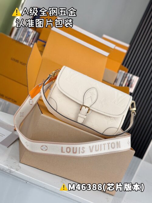 DIANE M46388 Size 24x15x9 cm