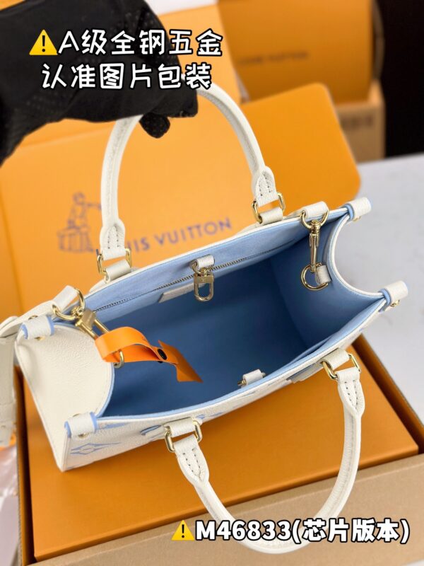 img_9057 ONTHEGO Small M46833 Size 25 x 19 x 11.5 cm