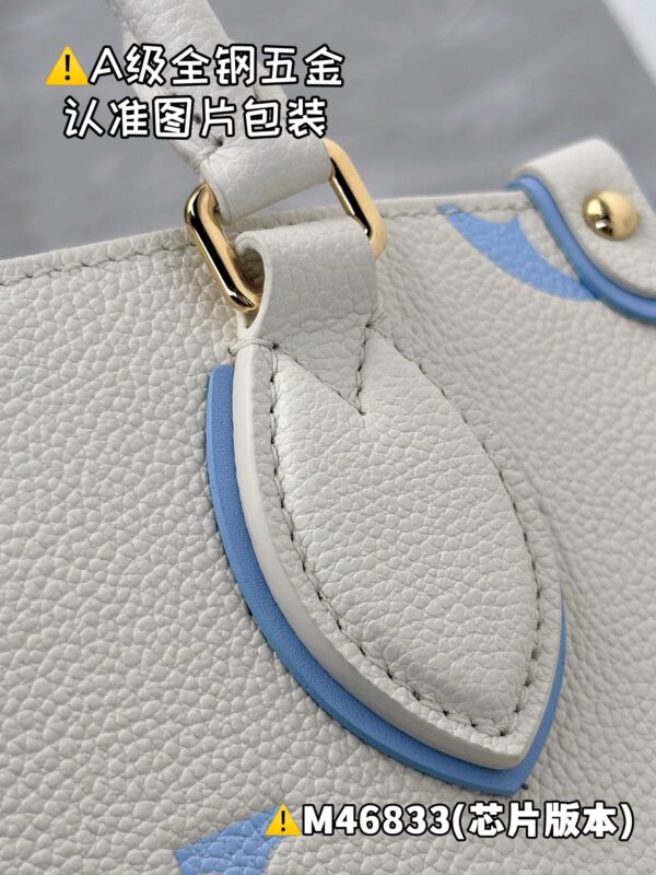 img_9059 ONTHEGO Small M46833 Size 25 x 19 x 11.5 cm
