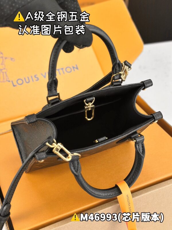 img_9094 ONTHEGO BB M46993 Size 18 x 15 x 8.5 cm