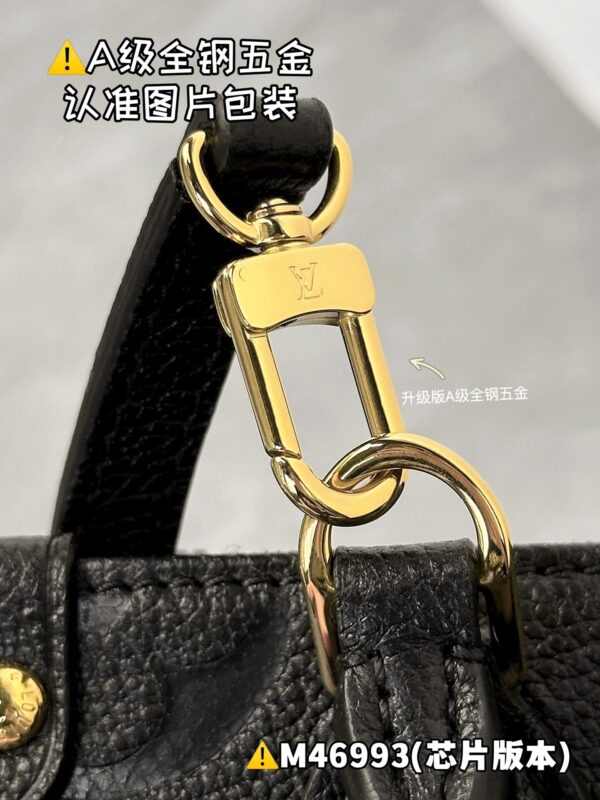 img_9101 ONTHEGO BB M46993 Size 18 x 15 x 8.5 cm